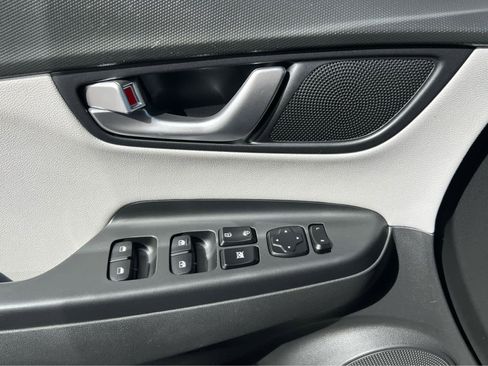 Certified 2023 Hyundai Kona Limited AWD/4WD image 30