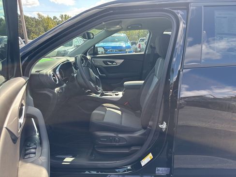 New 2025 Chevrolet Blazer LT w/ Convenience Package image 9