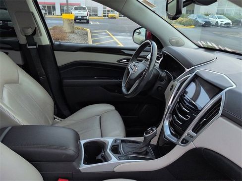 Used 2013 Cadillac SRX Luxury image 10