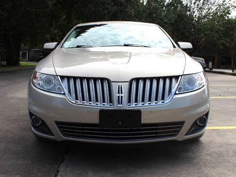Used 2009 Lincoln MKS FWD image 5