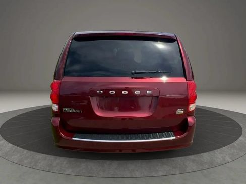 Used 2018 Dodge Grand Caravan GT FWD image 5