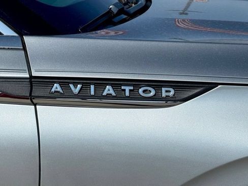 Used 2020 Lincoln Aviator Reserve w/ Equipment Group 201A AWD/4WD image 6