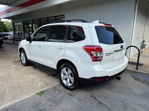 Used 2016 Subaru Forester 2.5i w/ Alloy Wheel Package AWD/4WD image 12