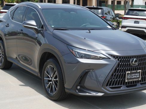 Certified 2025 Lexus NX 250 FWD w/ Towing Package (2000 Lbs) image 3