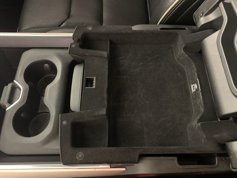 Used 2019 RAM 1500 Laramie image 30