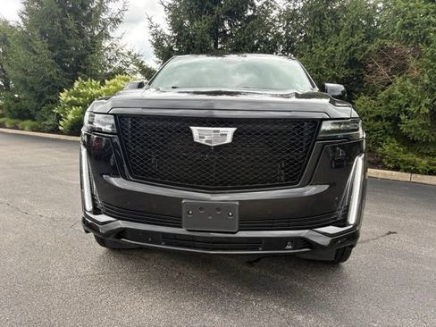 Certified 2024 Cadillac Escalade Sport Platinum w/ LPO, ONYX Package AWD/4WD image 12
