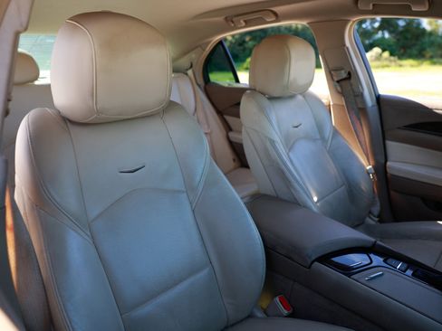 Used 2014 Cadillac CTS Luxury image 18