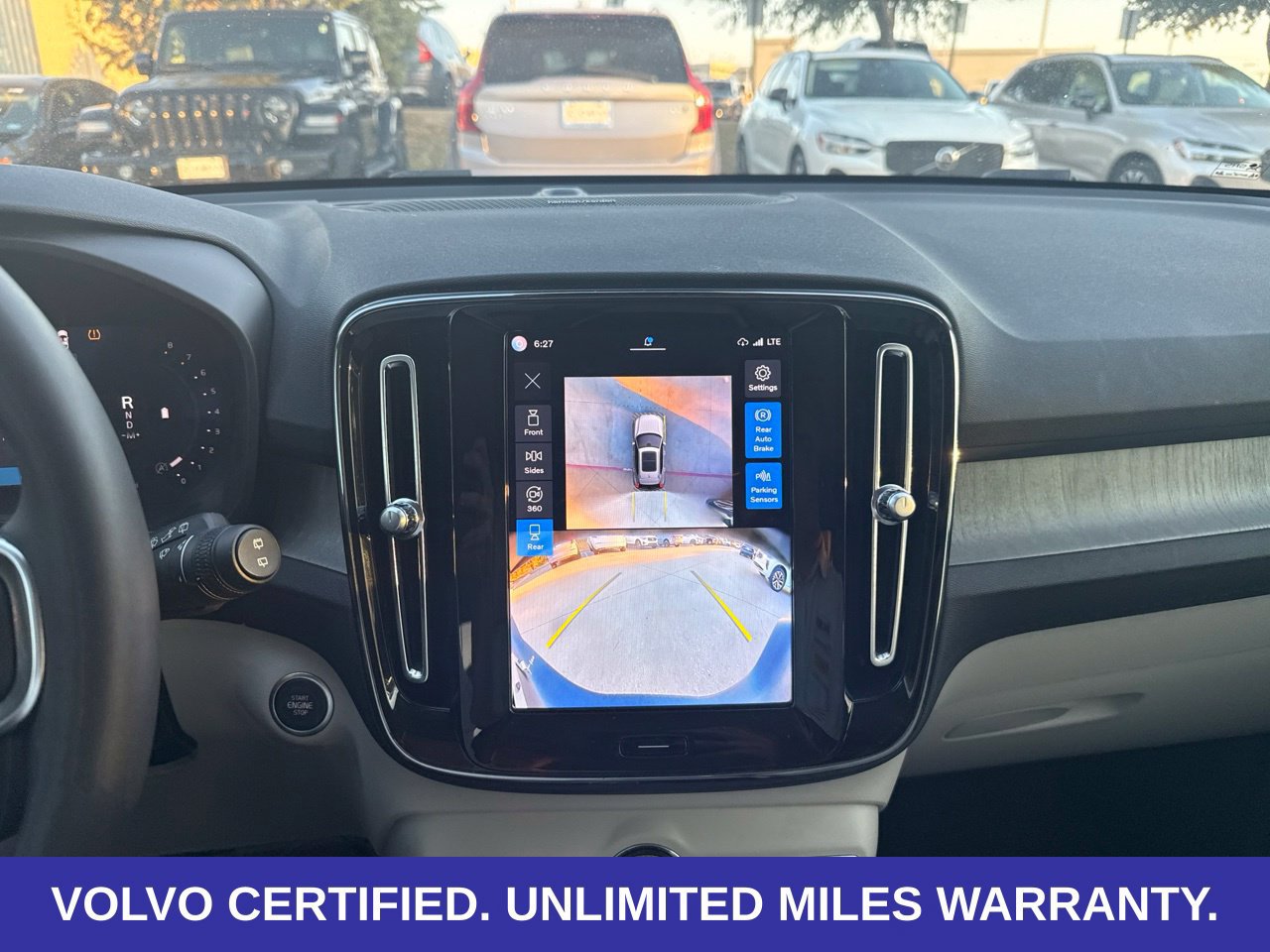 Certified 2024 Volvo XC40 B5 Ultimate w/ Protection Package Premier AWD/4WD image 37