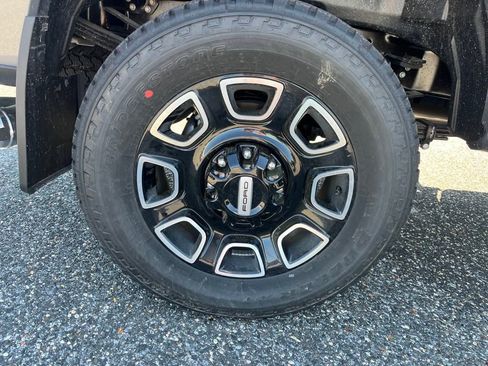 New 2025 Ford F350 Platinum image 30