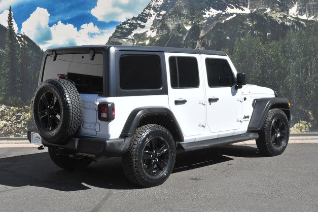Used 2021 Jeep Wrangler Unlimited Sport AWD/4WD image 3