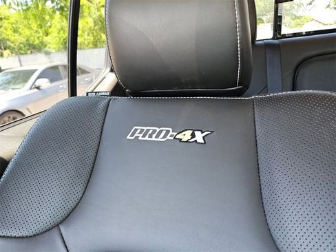 Used 2021 Nissan Frontier PRO-4X w/ Pro-4x Utility Package image 19