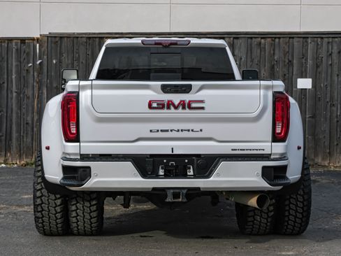 Used 2021 GMC Sierra 3500 Denali w/ Denali Ultimate Package image 10