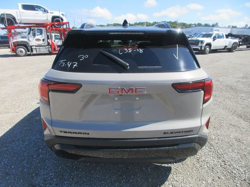 New 2027 GMC Terrain Elevation w/ Elevation Premium Package FWD image 5