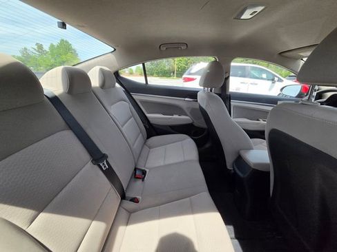 Used 2020 Hyundai Elantra SEL w/ Cargo Package (C1) FWD image 10