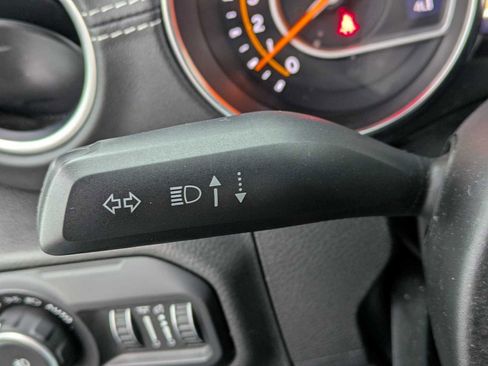 Used 2022 Jeep Wrangler Unlimited Sahara w/ Cold Weather Group image 21