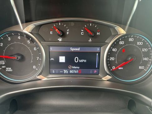 Used 2023 Chevrolet Equinox Premier image 13