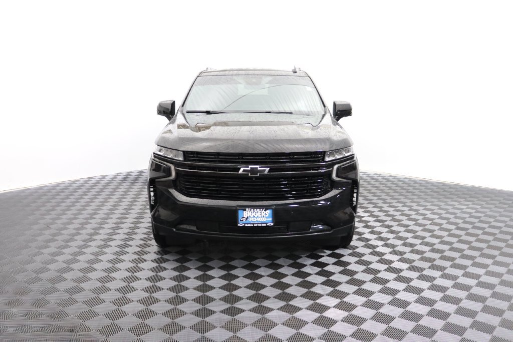 Used 2023 Chevrolet Suburban RST w/ Luxury Package AWD/4WD image 2