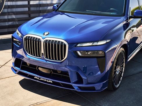 Used 2025 BMW ALPINA XB7 AWD/4WD image 6