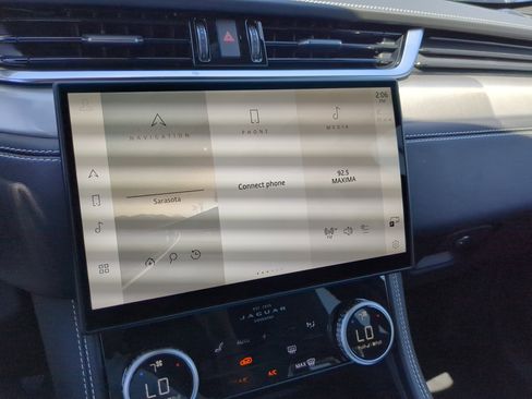 New 2026 Jaguar F-PACE R-Dynamic S image 18