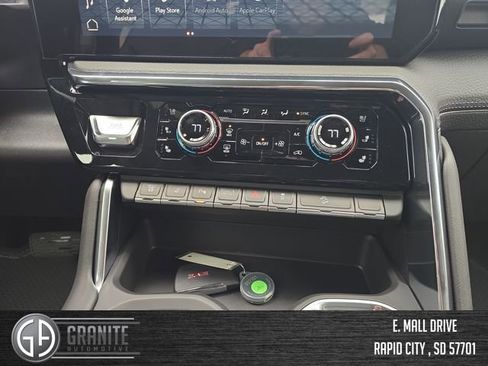 New 2026 GMC Sierra 3500 Denali w/ Denali Reserve Package AWD/4WD image 18