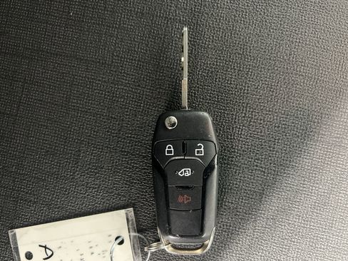 Used 2023 Ford Transit Connect XL image 36