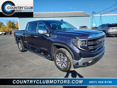 New 2026 GMC Sierra 1500 SLT w/ SLT Premium Package