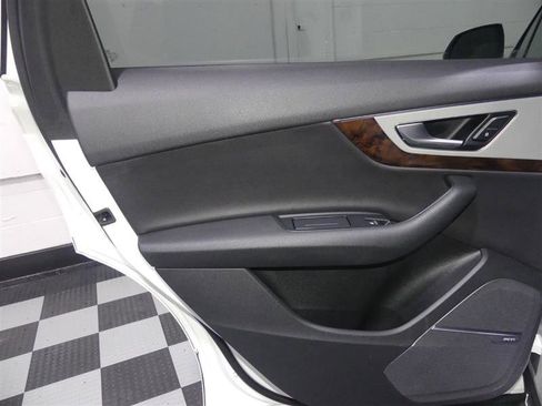 Used 2018 Audi Q7 2.0T Premium Plus image 26