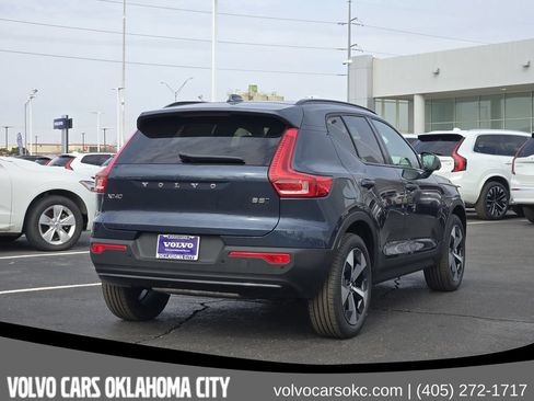 Used 2026 Volvo XC40 B5 Core w/ Protection Package Premier AWD/4WD image 5