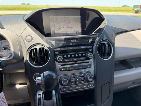 Used 2013 Honda Pilot Touring image 22