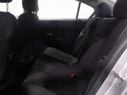 Used 2014 Chevrolet Cruze LT image 7