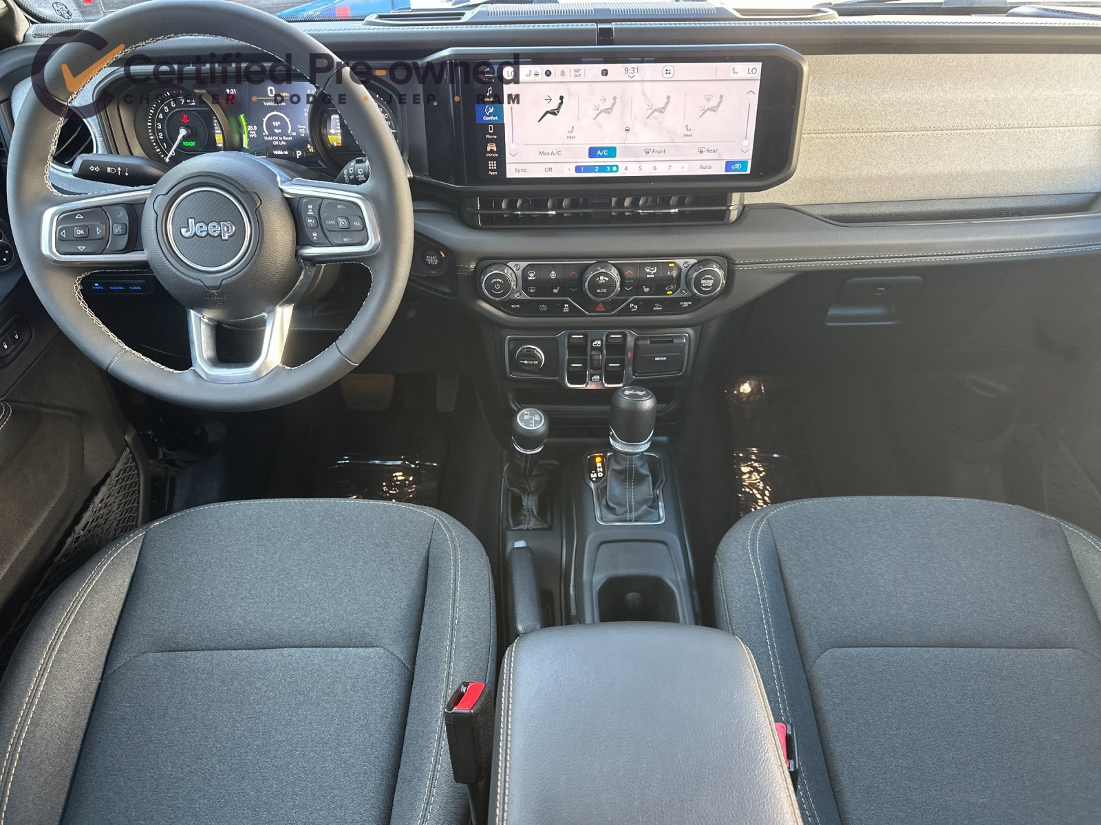 Used 2025 Jeep Wrangler Unlimited Sahara w/ Safety Group AWD/4WD image 14