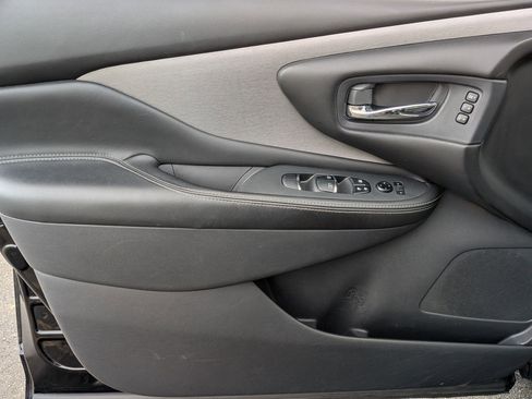 Used 2021 Nissan Murano SL w/ SL Moonroof Package image 11