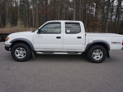 Used 2002 Toyota Tacoma PreRunner image 12