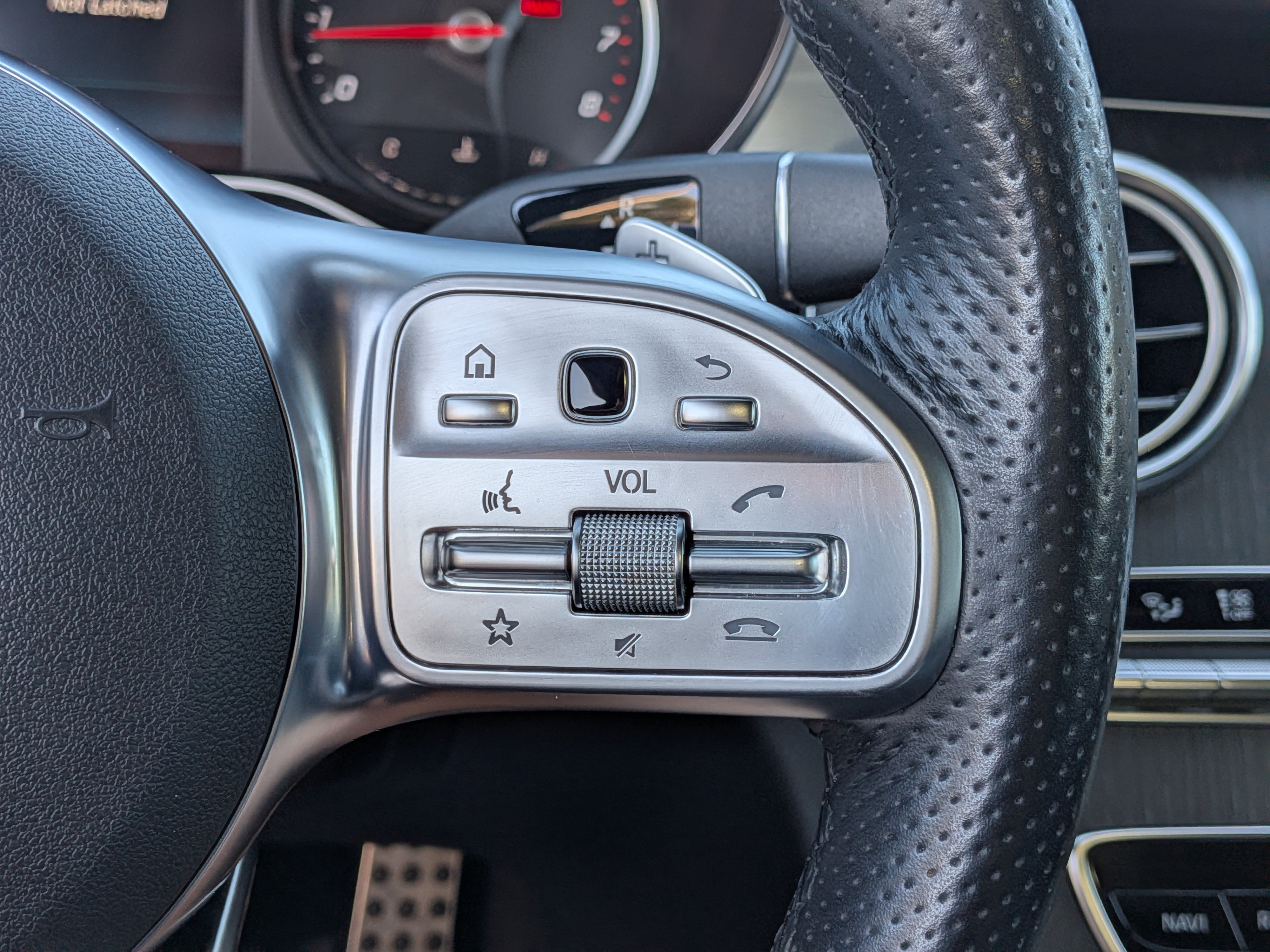 Used 2019 Mercedes-Benz C 300 4MATIC Coupe image 23