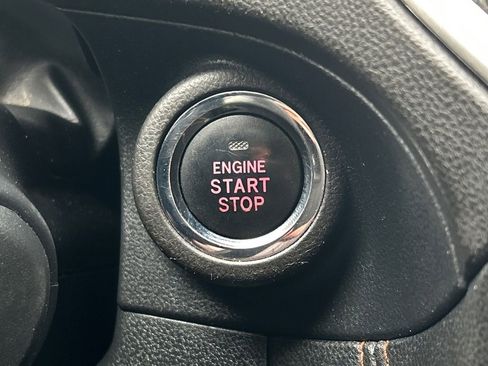 Used 2020 Subaru Crosstrek 2.0i Limited w/ Moonroof Package w/Navigation image 31