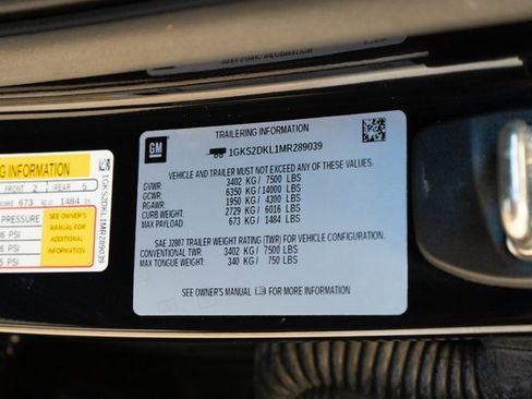 Used 2021 GMC Yukon Denali w/ Denali Premium Package image 43