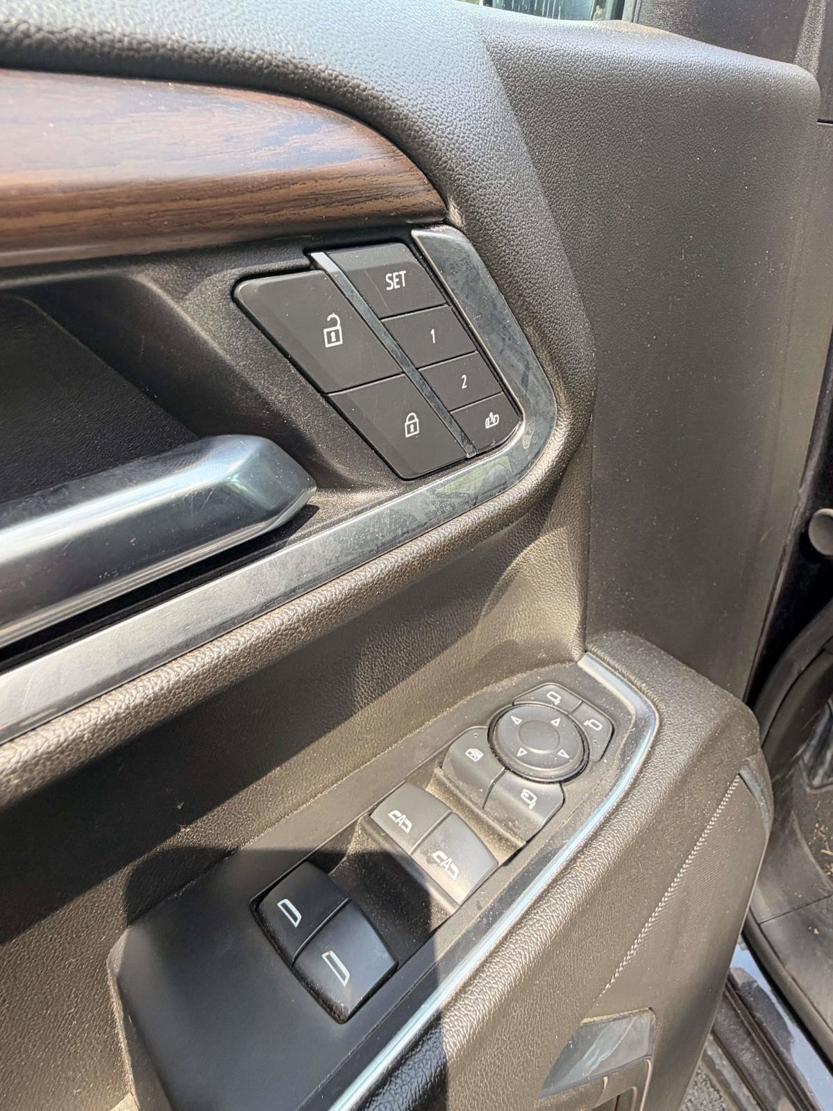 Used 2024 GMC Sierra 1500 SLT RWD image 11