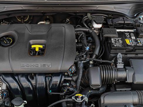 Certified 2023 Kia Forte LXS w/ LXS Technology Package FWD image 26