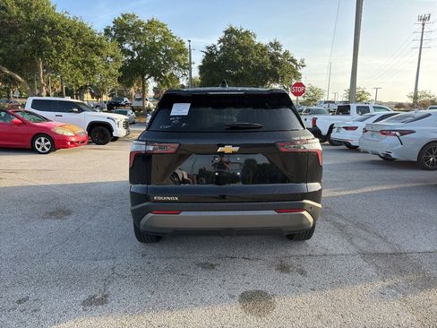 Used 2026 Chevrolet Equinox LT FWD image 4
