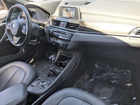 Used 2017 BMW X1 xDrive28i image 13