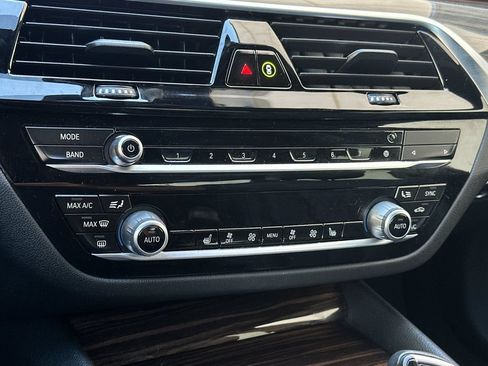 Used 2021 BMW 530i RWD image 26