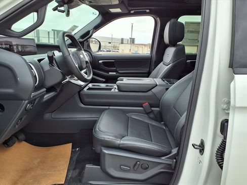 New 2026 Ford Expedition Max Platinum w/ Stealth Appearance Package image 43