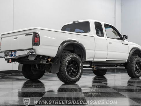 Used 2002 Toyota Tacoma PreRunner image 25