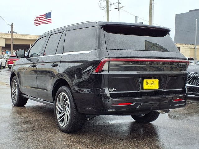 New 2026 Lincoln Navigator Reserve AWD/4WD image 6