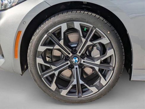 Used 2026 BMW 330i xDrive Sedan w/ Premium Package AWD/4WD image 10