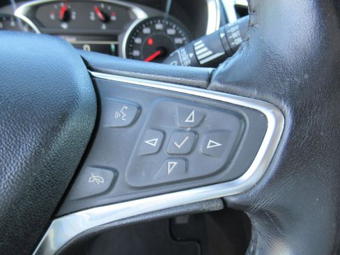 Used 2018 Chevrolet Equinox Premier FWD image 24