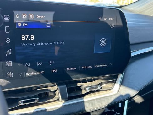 Used 2025 Chevrolet Equinox LT image 21