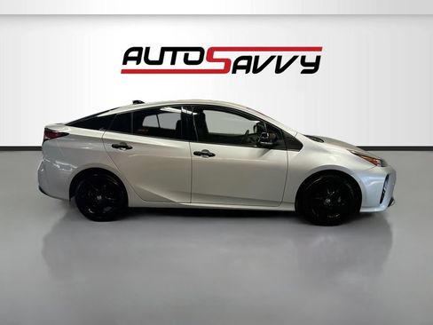 Used 2022 Toyota Prius FWD image 8