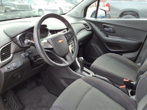 Used 2019 Chevrolet Trax LS w/ LPO, Cargo Package image 14