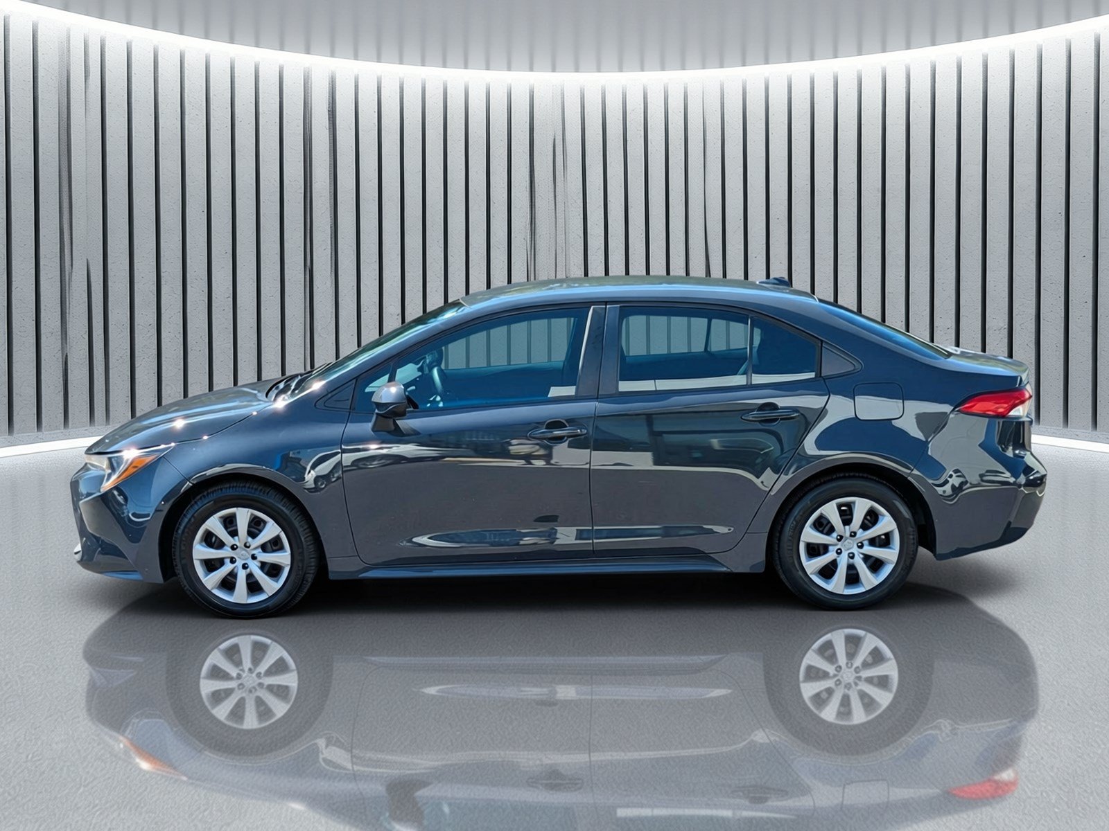 Used 2023 Toyota Corolla LE FWD image 9